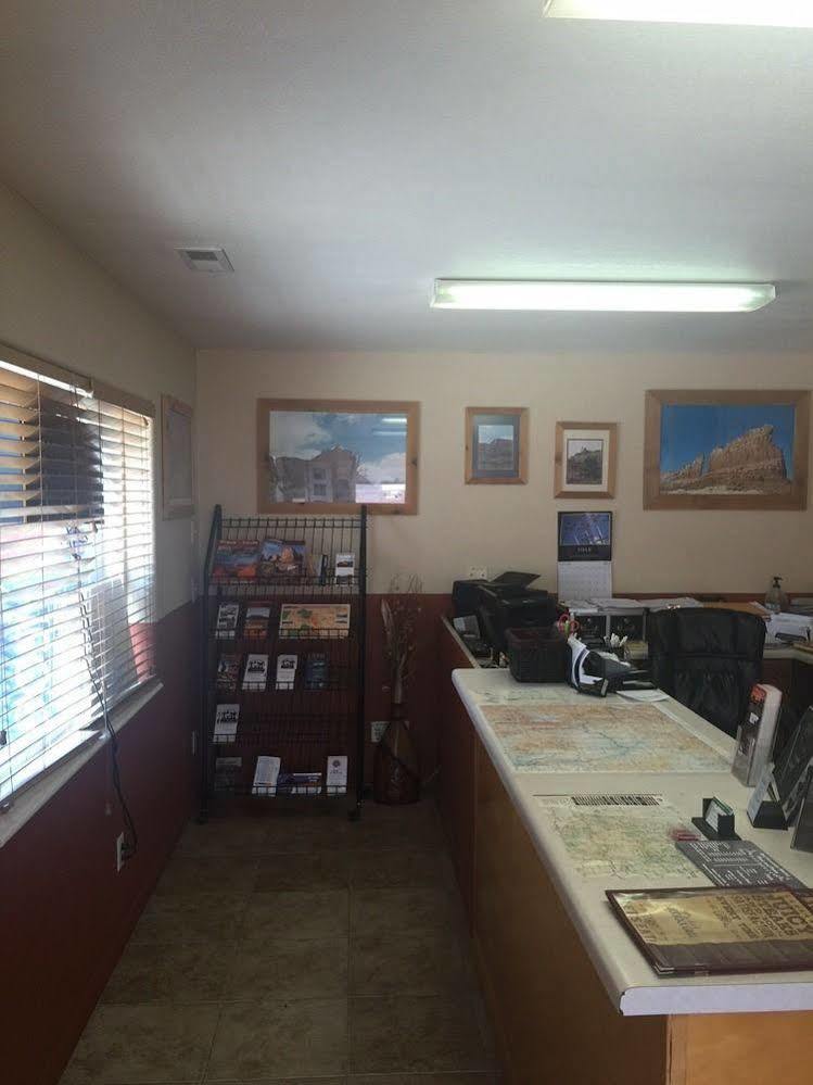 Whispering Sands Motel Hanksville Εξωτερικό φωτογραφία