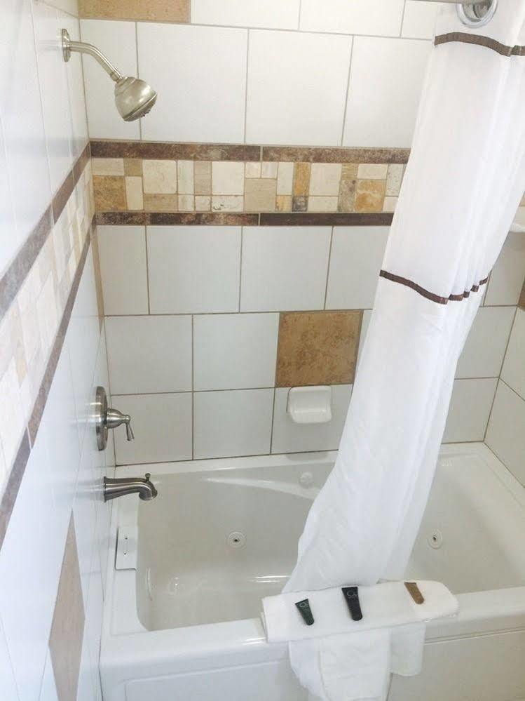Whispering Sands Motel Hanksville Εξωτερικό φωτογραφία